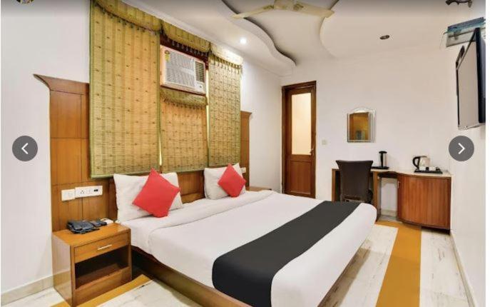 Tjs Royal Hotel Delhi  Exterior foto